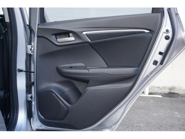 フィット １３Ｇ・Ｆパッケージ　ワンオーナー・純正ナビ（フルセグ）・コンフォートビューパッケージ・電動格納ミラー＋プライバシーガラス・オートリトラミラー・スーパーＵＶカットフロントドアガラス・プラズマクラスター（53枚目）