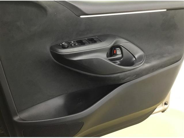 ヤリス ハイブリッドＸ　４ＷＤ　純正ディスプレイオーディオ　バックカメラ　ＵＳＢポート　レーダークルーズコントロール　スマートキー　ＴＳＳ　ＥＴＣ車載器　衝突安全ブレーキ（29枚目）