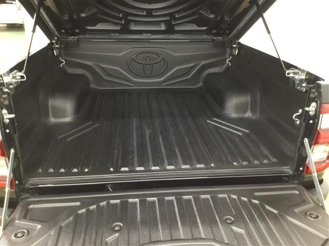 ハイラックス Ｚ　４ＷＤ　ディーゼル　荷台フード付き　純正ナビ　バックガイドモニター　レーダークルーズコントロール　リモコンエンジンスターター　スマートキー　ＥＴＣ車載器　マッドガード　レザー調シート（8枚目）