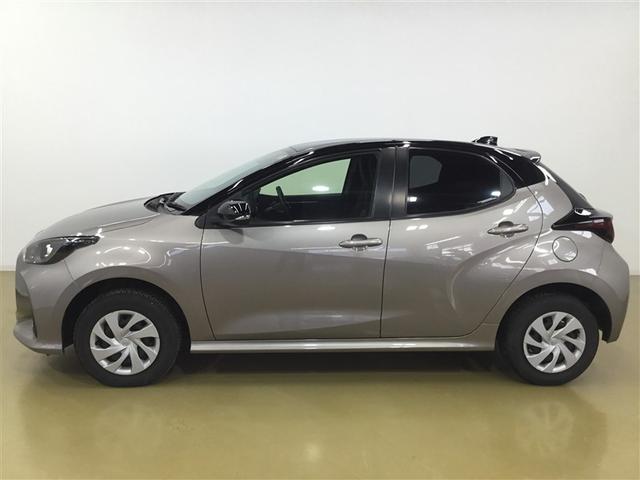 ヤリス X 4WD ディスプレイオーディオ バックカメラ スマートキー レーダークルーズコントロール TSS USBポート オートマチックハイビーム ベンチシート(3枚目)