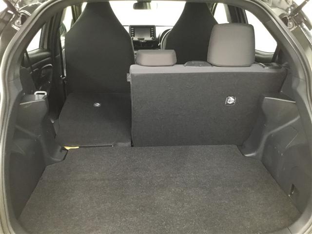 ヤリス X 4WD ディスプレイオーディオ バックカメラ スマートキー レーダークルーズコントロール TSS USBポート オートマチックハイビーム ベンチシート(16枚目)