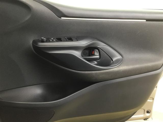 ヤリス X 4WD ディスプレイオーディオ バックカメラ スマートキー レーダークルーズコントロール TSS USBポート オートマチックハイビーム ベンチシート(31枚目)