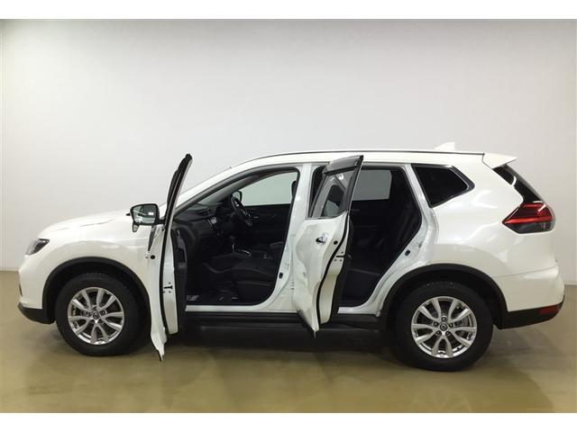 エクストレイル ２０Ｓ　４ＷＤ　社外ナビ　バックカメラ　リモコンエンジンスターター　ＥＴＣ車載器　アイドリングストップ　スマートキー　シート上下アジャスター（6枚目）