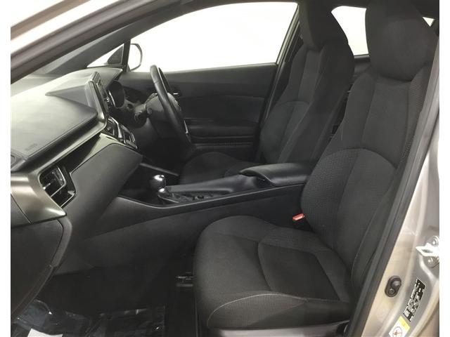 Ｃ－ＨＲ Ｓ－Ｔ　４ＷＤ　ワンオーナー　レーダークルーズコントロール　リモコンエンジンスターター　オートマチックハイビーム　スペアタイヤ　ＣＤチューナー　電動パーキングブレーキ　ＴＳＳ（10枚目）