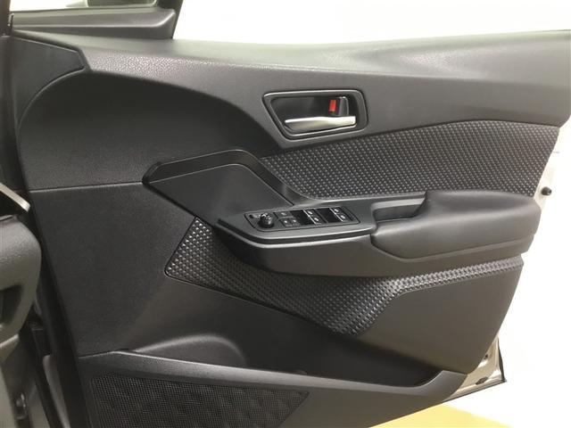 Ｃ－ＨＲ Ｓ－Ｔ　４ＷＤ　ワンオーナー　レーダークルーズコントロール　リモコンエンジンスターター　オートマチックハイビーム　スペアタイヤ　ＣＤチューナー　電動パーキングブレーキ　ＴＳＳ（25枚目）