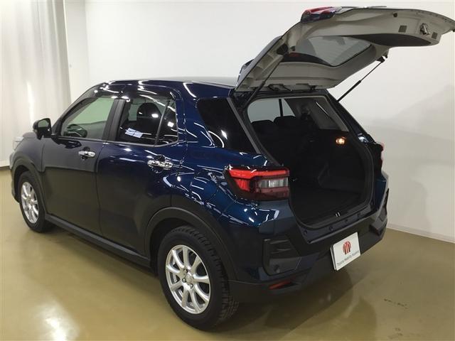 ライズ Ｚ　４ＷＤ　リモコンエンジンスターター　社外ナビ　バックカメラ　ＣＤＤＶＤ再生　夏タイヤ積込　ＬＥＤライト　レーダークルーズコントロール　シートヒーター　ＥＴＣ車載器　スマートアシスト　ＵＳＢポート（7枚目）