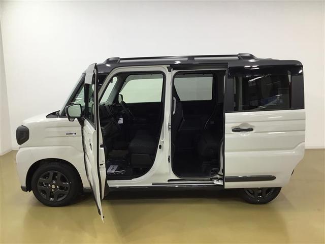 スペーシアギア ハイブリッドＸＺ　４ＷＤ　届出済未使用車　リモコンエンジンスターター　両側電動スライドドア　ステアリングヒーター　新品スタットレスタイヤ積込　ＬＥＤライト　シートヒーター　ヘッドアップディスプレイ　スマートキー（6枚目）