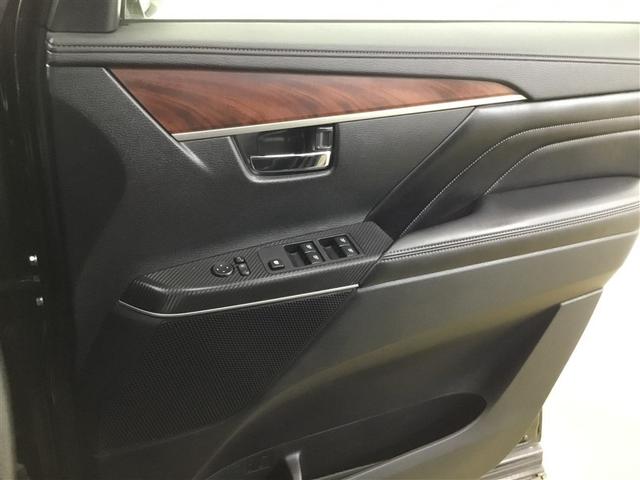 デリカＤ：５ Ｇ　パワーパッケージ　４ＷＤ　ディーゼル　８人乗り　パワーバックドア　両側電動スライドドア　ＥＴＣ車載器　純正ディスプレイオーディオ　レーダークルーズコントロール　ＨＤＭＩ端子　マッドタイヤ　電動パーキングブレーキ（31枚目）