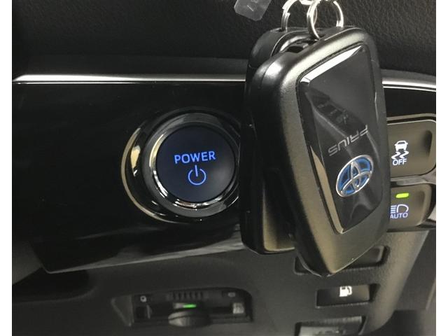 プリウス Ｓセーフティプラス　４ＷＤ　純正ナビ　バックガイドモニター　ドライブレコーダー　リモコンエンジンスターター　ＥＴＣ車載器　デジタルインナーミラー　ステアリングヒーター　ＬＥＤライト　サングラスホルダー　ＣＤＤＶＤ再生（25枚目）