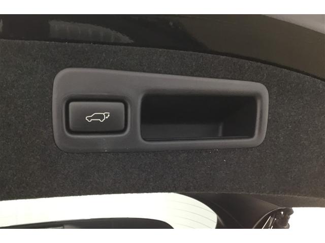 ハリアー プレミアム　４ＷＤ　パワーバックドア　本革シート　純正ナビ　バックカメラ　一体型リモコンエンジンスターター　ドライブレコーダー　レーダークルーズコントロール　カードキー　夏タイヤ積込　ＡＣ１００Ｖ電源（12枚目）