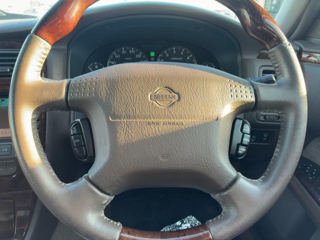 シーマ ３０ＬＶ　コンビハンドル　エアロ　車高調　屋根付き（12枚目）