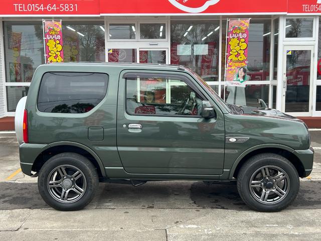 ジムニー ランドベンチャー オートマ/ナビTV/ドライブレコーダー/車検令和9年5月/ハーフレザーシート/シートヒーター/純正16インチアルミホイール/背面タイヤハードカバー/アップルあんしんライト保証1年付き/(16枚目)