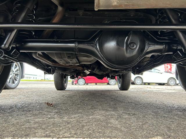 ジムニー ランドベンチャー オートマ/ナビTV/ドライブレコーダー/車検令和9年5月/ハーフレザーシート/シートヒーター/純正16インチアルミホイール/背面タイヤハードカバー/アップルあんしんライト保証1年付き/(20枚目)