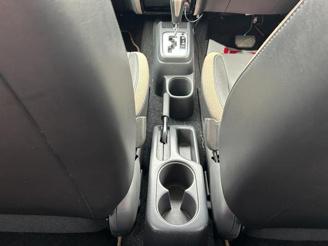 ジムニー ランドベンチャー オートマ/ナビTV/ドライブレコーダー/車検令和9年5月/ハーフレザーシート/シートヒーター/純正16インチアルミホイール/背面タイヤハードカバー/アップルあんしんライト保証1年付き/(37枚目)