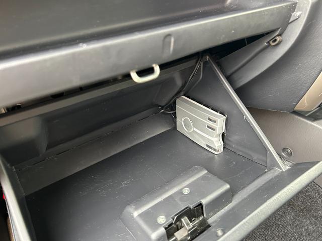 ジムニー ランドベンチャー オートマ/ナビTV/ドライブレコーダー/車検令和9年5月/ハーフレザーシート/シートヒーター/純正16インチアルミホイール/背面タイヤハードカバー/アップルあんしんライト保証1年付き/(42枚目)