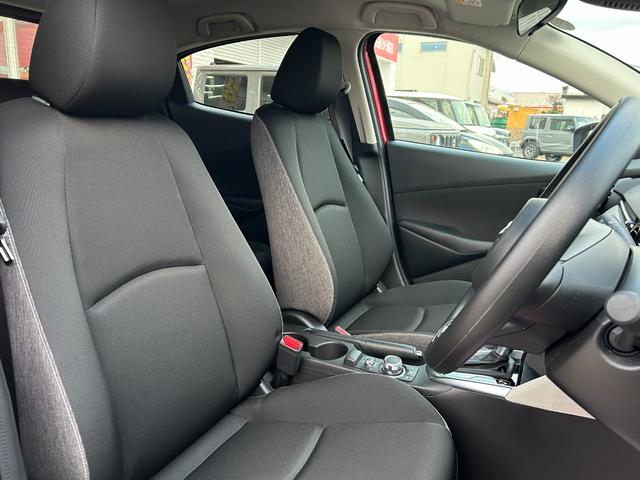 ＭＡＺＤＡ２ １５　ＢＤ　４ＷＤ／走行距離２０００キロ／衝突被害軽減ブレーキ／ブラインドスポットモニタリング／ＡＴ誤発進抑制制御／車線逸脱警報／マツダコネクト／ＬＥＤヘッドライト／アドバンストキー／プッシュスタート／車検整備付（12枚目）