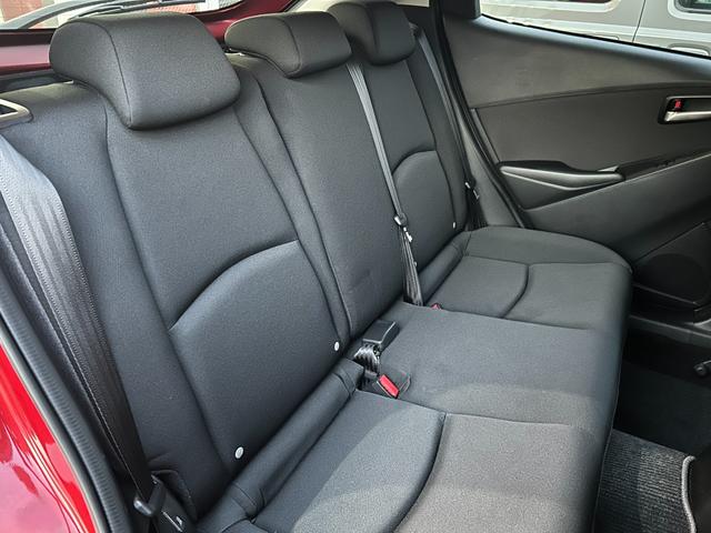 ＭＡＺＤＡ２ １５　ＢＤ　４ＷＤ／走行距離２０００キロ／衝突被害軽減ブレーキ／ブラインドスポットモニタリング／ＡＴ誤発進抑制制御／車線逸脱警報／マツダコネクト／ＬＥＤヘッドライト／アドバンストキー／プッシュスタート／車検整備付（13枚目）