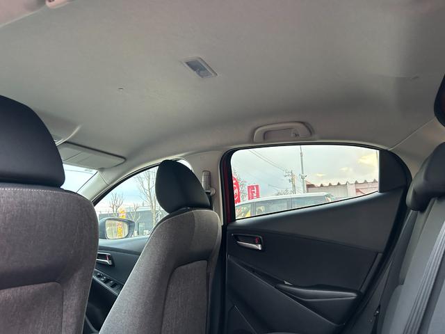 ＭＡＺＤＡ２ １５　ＢＤ　４ＷＤ／走行距離２０００キロ／衝突被害軽減ブレーキ／ブラインドスポットモニタリング／ＡＴ誤発進抑制制御／車線逸脱警報／マツダコネクト／ＬＥＤヘッドライト／アドバンストキー／プッシュスタート／車検整備付（41枚目）