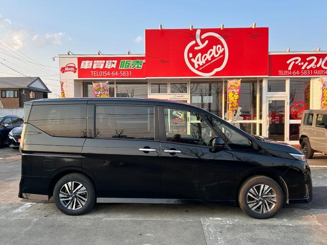 セレナ ハイウェイスターV 4WD/メーカー純正コネクトナビ/アラウンドビューモニター/ドラレコ/ワイヤレス充電/ETC/デジタルインナー/プロパイロット/両側パワスラ/シートヒーター/ステアヒーター/エマージェンシーブレーキ(18枚目)