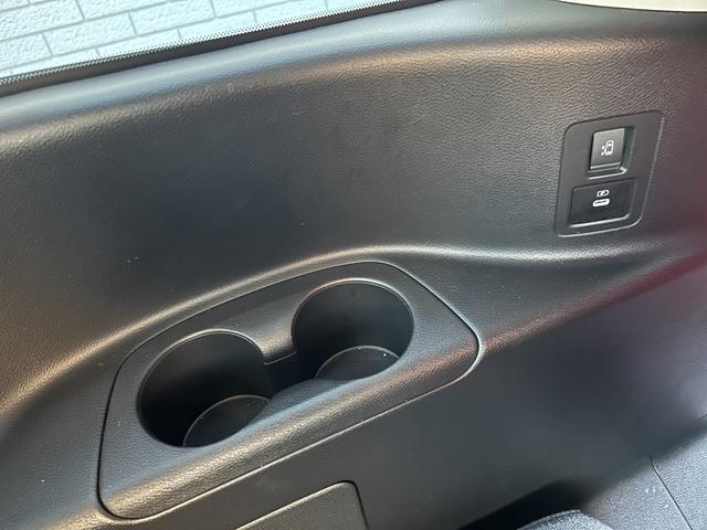 セレナ ハイウェイスターV 4WD/メーカー純正コネクトナビ/アラウンドビューモニター/ドラレコ/ワイヤレス充電/ETC/デジタルインナー/プロパイロット/両側パワスラ/シートヒーター/ステアヒーター/エマージェンシーブレーキ(56枚目)