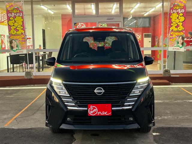 セレナ ハイウェイスターV 4WD/純正コネクトナビTV/アラウンドビューモニター/ドラレコ/ETC2.0/ワイヤレス充電/デジタルインナー/プロパイロット/両側パワスラ/シートヒーター/ステアヒーター/エマージェンシーブレーキ(2枚目)