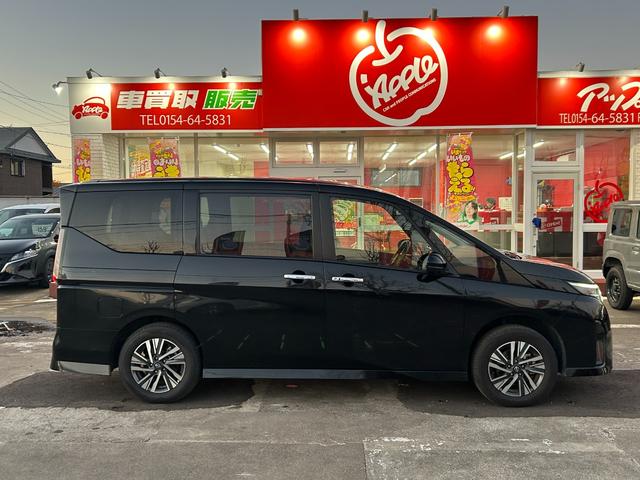 セレナ ハイウェイスターV 4WD/純正コネクトナビTV/アラウンドビューモニター/ドラレコ/ETC2.0/ワイヤレス充電/デジタルインナー/プロパイロット/両側パワスラ/シートヒーター/ステアヒーター/エマージェンシーブレーキ(22枚目)