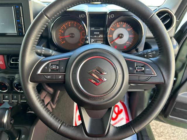 ジムニー ＸＣ　オートマ／ケンウッドナビ／バックカメラ／ドラレコ／ＥＴＣ／セーフティサポート／クルコン／ＬＥＤヘッドライト／ハイビームアシスト／シートヒーター／スマートキー／プッシュスタート／純正１６インチアルミ（7枚目）