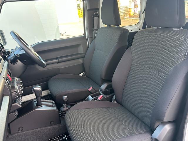 ジムニー ＸＣ　オートマ／ケンウッドナビ／バックカメラ／ドラレコ／ＥＴＣ／セーフティサポート／クルコン／ＬＥＤヘッドライト／ハイビームアシスト／シートヒーター／スマートキー／プッシュスタート／純正１６インチアルミ（13枚目）