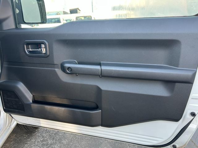 ジムニー ＸＣ　オートマ／ケンウッドナビ／バックカメラ／ドラレコ／ＥＴＣ／セーフティサポート／クルコン／ＬＥＤヘッドライト／ハイビームアシスト／シートヒーター／スマートキー／プッシュスタート／純正１６インチアルミ（40枚目）