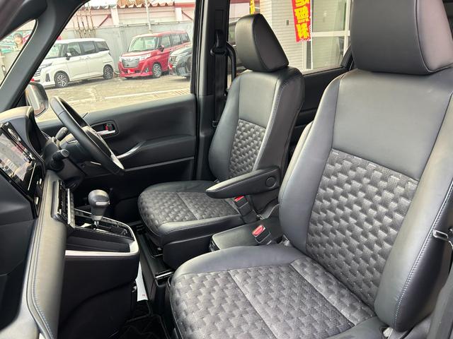 ヴォクシー S-Z 4WD/純正ナビ/パノラミックビューモニター/アドバンストパーク/パワーバックドア/両側パワースライドドア/ステアリングヒーター/前席2列目シートヒーター/ドラレコ/ETC/USB/LED/寒冷地仕様(11枚目)