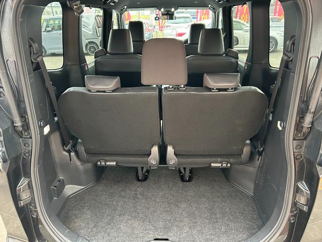 ヴォクシー S-Z 4WD/純正ナビ/パノラミックビューモニター/アドバンストパーク/パワーバックドア/両側パワースライドドア/ステアリングヒーター/前席2列目シートヒーター/ドラレコ/ETC/USB/LED/寒冷地仕様(15枚目)