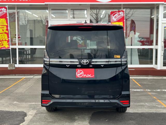 ヴォクシー S-Z 4WD/純正ナビ/パノラミックビューモニター/アドバンストパーク/パワーバックドア/両側パワースライドドア/ステアリングヒーター/前席2列目シートヒーター/ドラレコ/ETC/USB/LED/寒冷地仕様(21枚目)