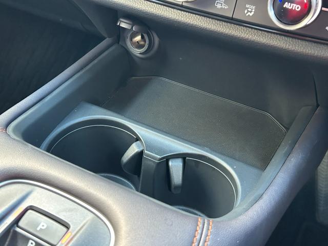 ＺＲ－Ｖ ｅ：ＨＥＶ　Ｘ　ハイブリッド４ＷＤ／純正ナビ／フルセグＴＶ／バックカメラ／パワーバックドア／ホンダセンシング／アダプティブクルコン／ＬＥＤライト／オートハイビーム／シートヒーター／スマートキーシステム／純正アルミ（39枚目）