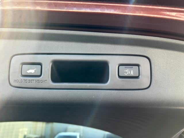 ＺＲ－Ｖ ｅ：ＨＥＶ　Ｘ　ハイブリッド４ＷＤ／純正ナビ／フルセグＴＶ／バックカメラ／パワーバックドア／ホンダセンシング／アダプティブクルコン／ＬＥＤライト／オートハイビーム／シートヒーター／スマートキーシステム／純正アルミ（40枚目）