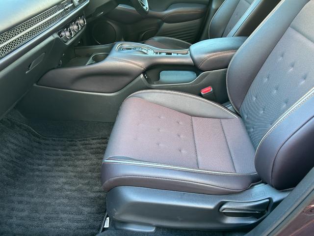 ＺＲ－Ｖ ｅ：ＨＥＶ　Ｘ　ハイブリッド４ＷＤ／純正ナビ／フルセグＴＶ／バックカメラ／パワーバックドア／ホンダセンシング／アダプティブクルコン／ＬＥＤライト／オートハイビーム／シートヒーター／スマートキーシステム／純正アルミ（46枚目）