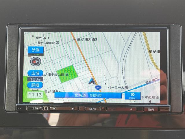 ノート X FOUR ハイブリッド4WD/ナビ/バックカメラ/エマージェンシーブレーキ/シートヒーター/ステアリングヒーター/インテリジェントキー/プッシュスタート/ETC/USB/アップルあんしんライト保証1年付き(4枚目)