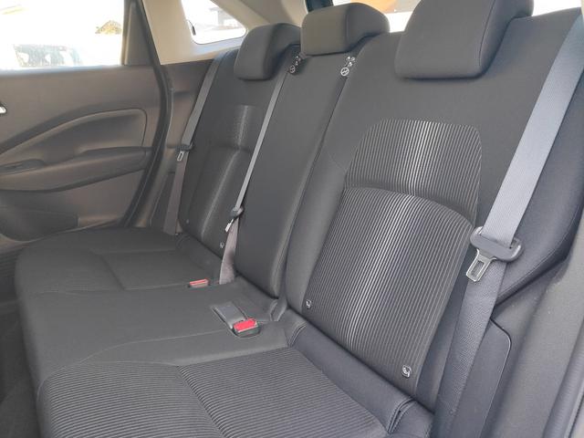 ノート X FOUR ハイブリッド4WD/ナビ/バックカメラ/エマージェンシーブレーキ/シートヒーター/ステアリングヒーター/インテリジェントキー/プッシュスタート/ETC/USB/アップルあんしんライト保証1年付き(13枚目)