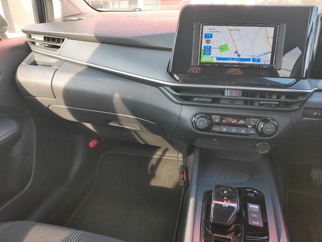 ノート X FOUR ハイブリッド4WD/ナビ/バックカメラ/エマージェンシーブレーキ/シートヒーター/ステアリングヒーター/インテリジェントキー/プッシュスタート/ETC/USB/アップルあんしんライト保証1年付き(33枚目)