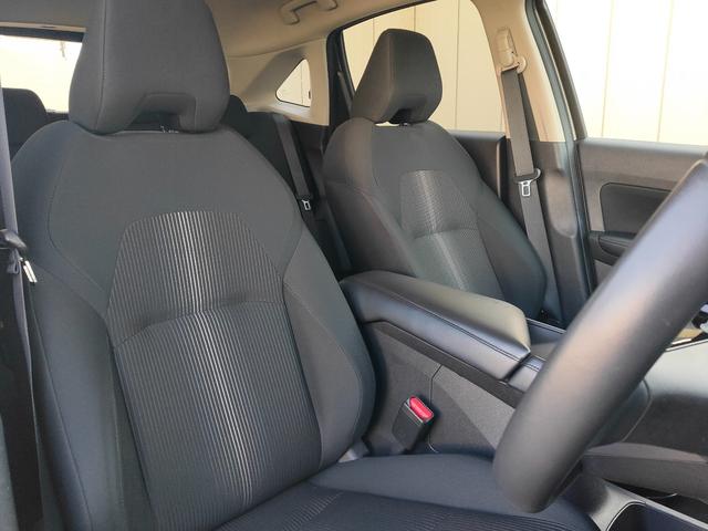 ノート X FOUR ハイブリッド4WD/ナビ/バックカメラ/エマージェンシーブレーキ/シートヒーター/ステアリングヒーター/インテリジェントキー/プッシュスタート/ETC/USB/アップルあんしんライト保証1年付き(35枚目)