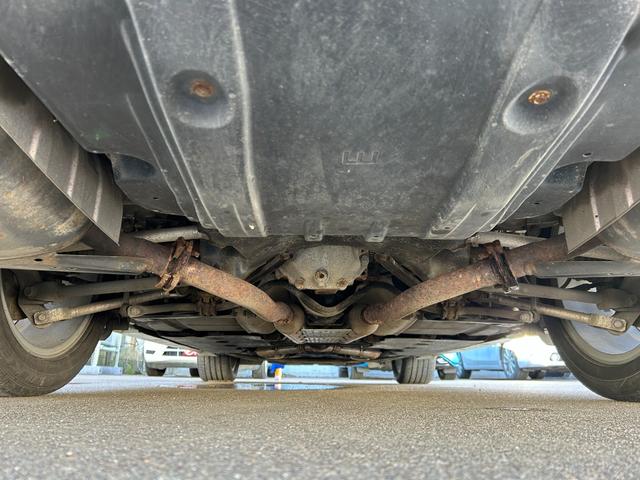 フーガ 370GT FOUR 黒本革シート/純正ナビ/フルセグTV/アラウンドビューモニター/エマージェンシーブレーキ/レーダークルコン/LEDヘッドライト/シートベンチレーション/パワーシート/ETC/全方位運転支援システム(27枚目)