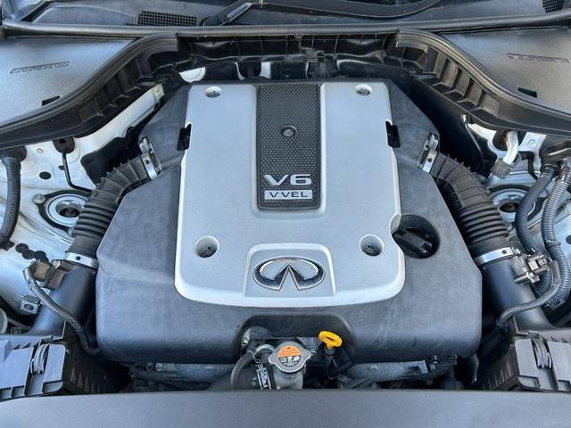 フーガ 370GT FOUR 黒本革シート/純正ナビ/フルセグTV/アラウンドビューモニター/エマージェンシーブレーキ/レーダークルコン/LEDヘッドライト/シートベンチレーション/パワーシート/ETC/全方位運転支援システム(28枚目)