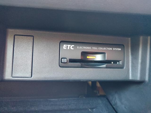 フーガ 370GT FOUR 黒本革シート/純正ナビ/フルセグTV/アラウンドビューモニター/エマージェンシーブレーキ/レーダークルコン/LEDヘッドライト/シートベンチレーション/パワーシート/ETC/全方位運転支援システム(30枚目)