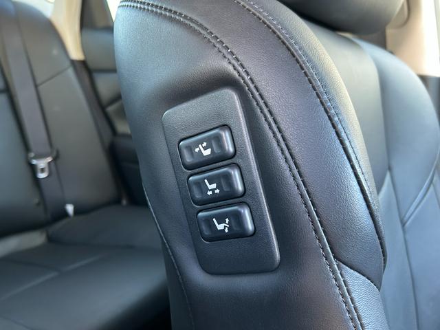 フーガ 370GT FOUR 黒本革シート/純正ナビ/フルセグTV/アラウンドビューモニター/エマージェンシーブレーキ/レーダークルコン/LEDヘッドライト/シートベンチレーション/パワーシート/ETC/全方位運転支援システム(35枚目)