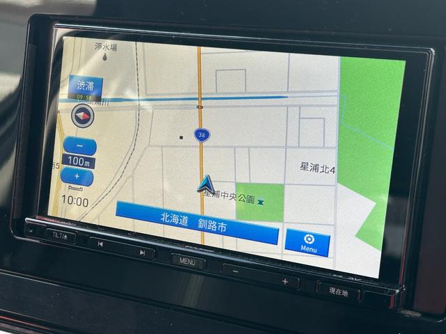 ノート X FOUR ハイブリッド4WD/ナビ/バックカメラ/ドラレコ/ETC/エマージェンシーブレーキ/シートヒーター/ステアヒーター/インテリジェントキー/プッシュスタート/車検整備付/アップルあんしんライト保証1年付(4枚目)