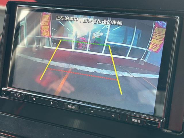 ノート X FOUR ハイブリッド4WD/ナビ/バックカメラ/ドラレコ/ETC/エマージェンシーブレーキ/シートヒーター/ステアヒーター/インテリジェントキー/プッシュスタート/車検整備付/アップルあんしんライト保証1年付(5枚目)