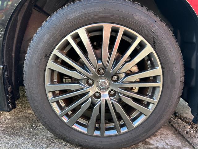 エルグランド 350ハイウェイスターホワイトレザーアーバンクロム 4WD/リアエンターテイメントシステム/フリップダウンモニター/純正ナビ/フルセグTV/全方位カメラ/白革/パワーシート/シートヒーター/衝突被害軽減ブレーキ/両側パワスラ/パワーバックドア/LED(21枚目)