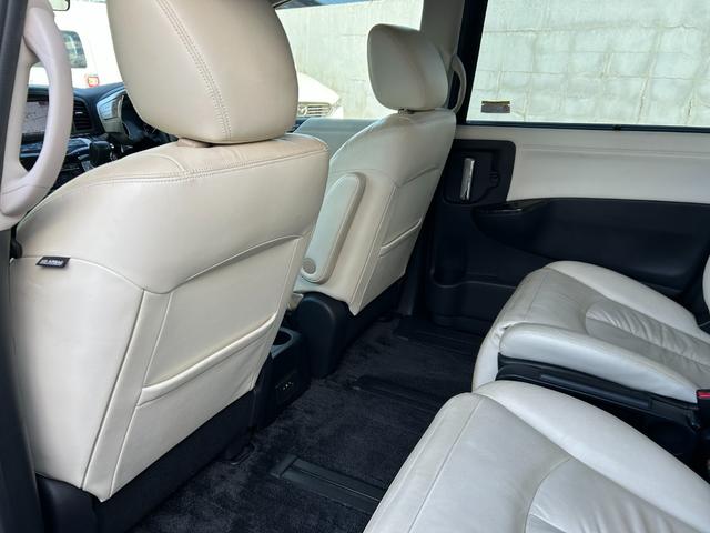 エルグランド 350ハイウェイスターホワイトレザーアーバンクロム 4WD/リアエンターテイメントシステム/フリップダウンモニター/純正ナビ/フルセグTV/全方位カメラ/白革/パワーシート/シートヒーター/衝突被害軽減ブレーキ/両側パワスラ/パワーバックドア/LED(38枚目)