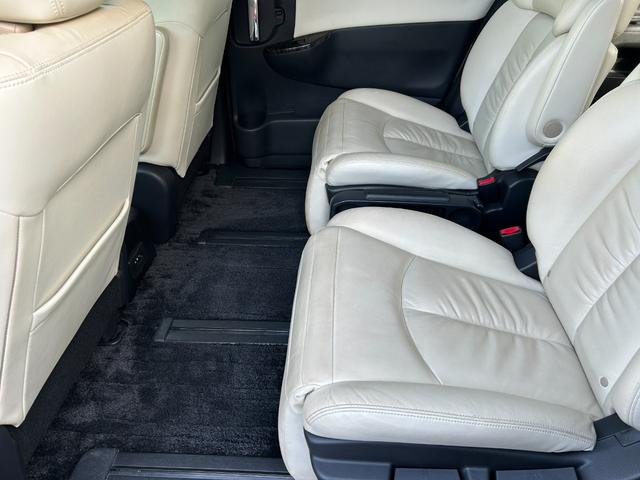 エルグランド 350ハイウェイスターホワイトレザーアーバンクロム 4WD/リアエンターテイメントシステム/フリップダウンモニター/純正ナビ/フルセグTV/全方位カメラ/白革/パワーシート/シートヒーター/衝突被害軽減ブレーキ/両側パワスラ/パワーバックドア/LED(39枚目)