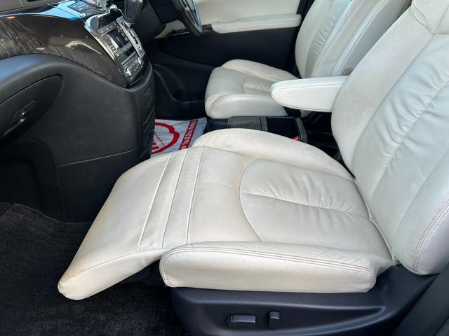 エルグランド 350ハイウェイスターホワイトレザーアーバンクロム 4WD/リアエンターテイメントシステム/フリップダウンモニター/純正ナビ/フルセグTV/全方位カメラ/白革/パワーシート/シートヒーター/衝突被害軽減ブレーキ/両側パワスラ/パワーバックドア/LED(40枚目)