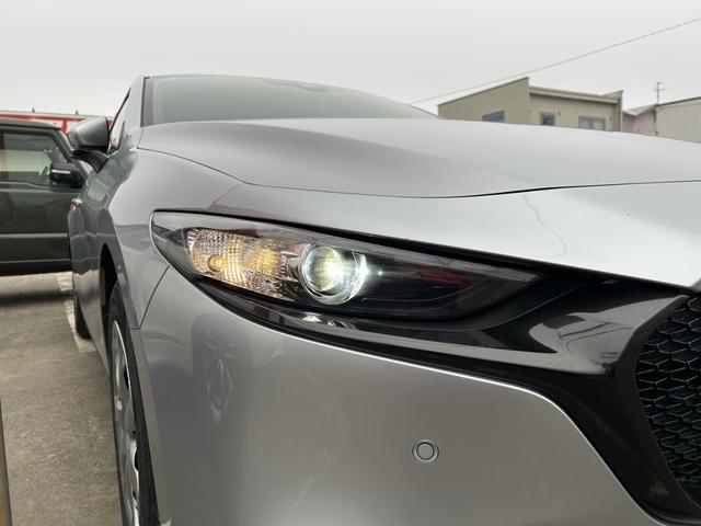 MAZDA3ファストバック 15C 4WD/マツダコネクト/衝突被害軽減ブレーキ/ETC/車検整備付き/アップルあんしんライト保証1年付き/スマートキー/プッシュスタート/レーダークルーズコントロール/(22枚目)